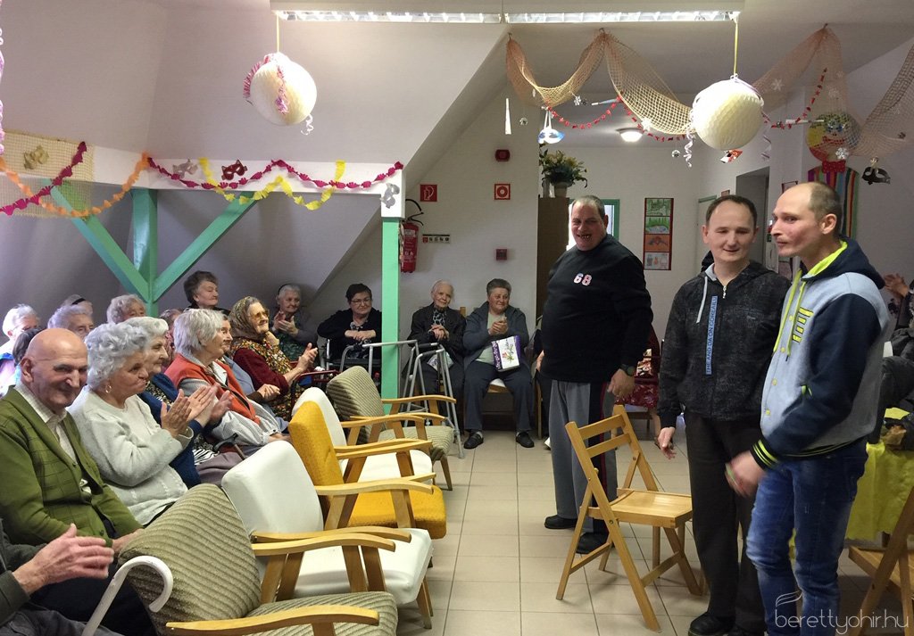 Farsang az idősotthonban 51